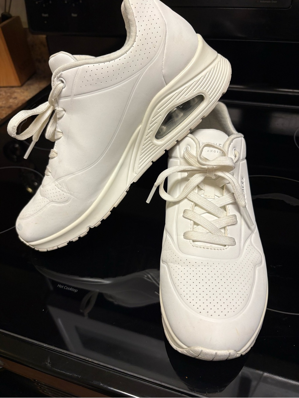Skechers Women's White Athletic Sneakers with Air Cushion